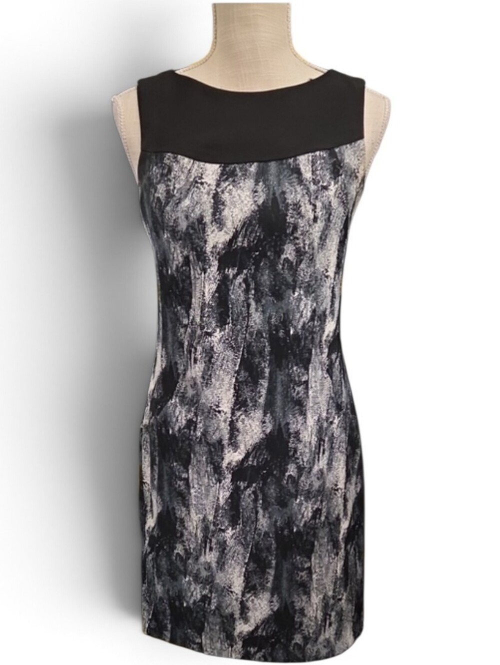 AB Studio Black & Gray Abstract Sleeveless Sheath Dress